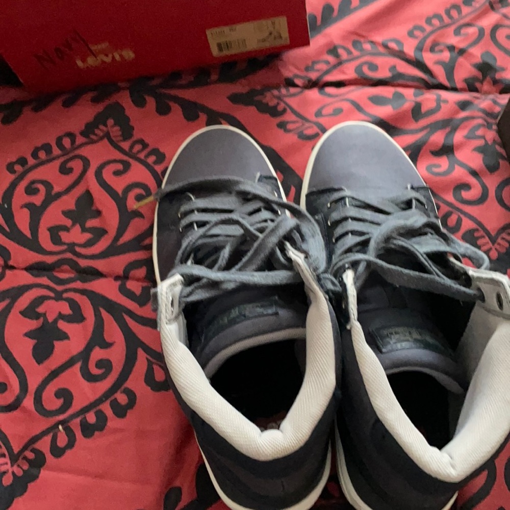 Levi’s blue sneakers